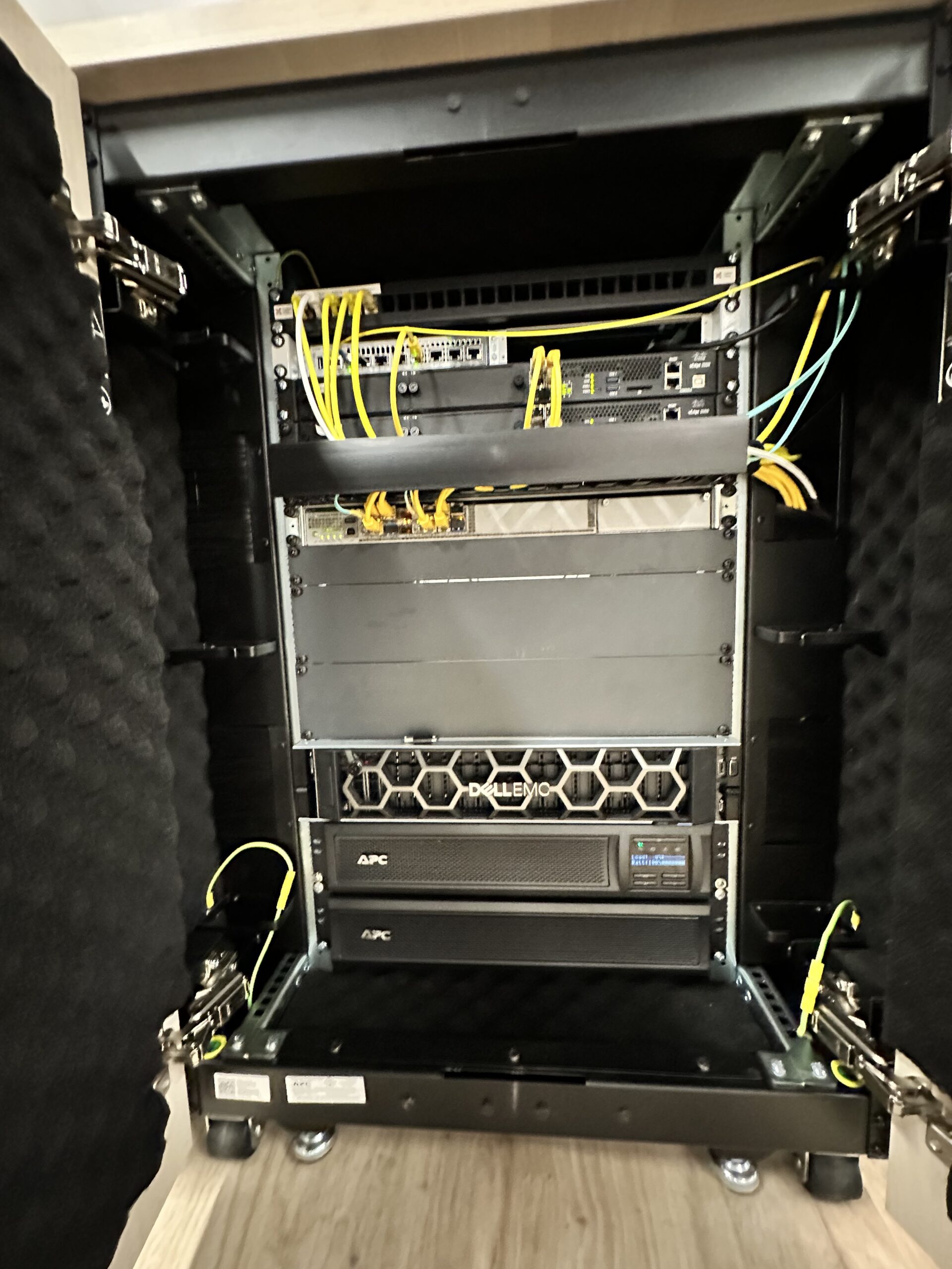 Corvo-networking-data-services-cabinet-structures-desk-setup (10)